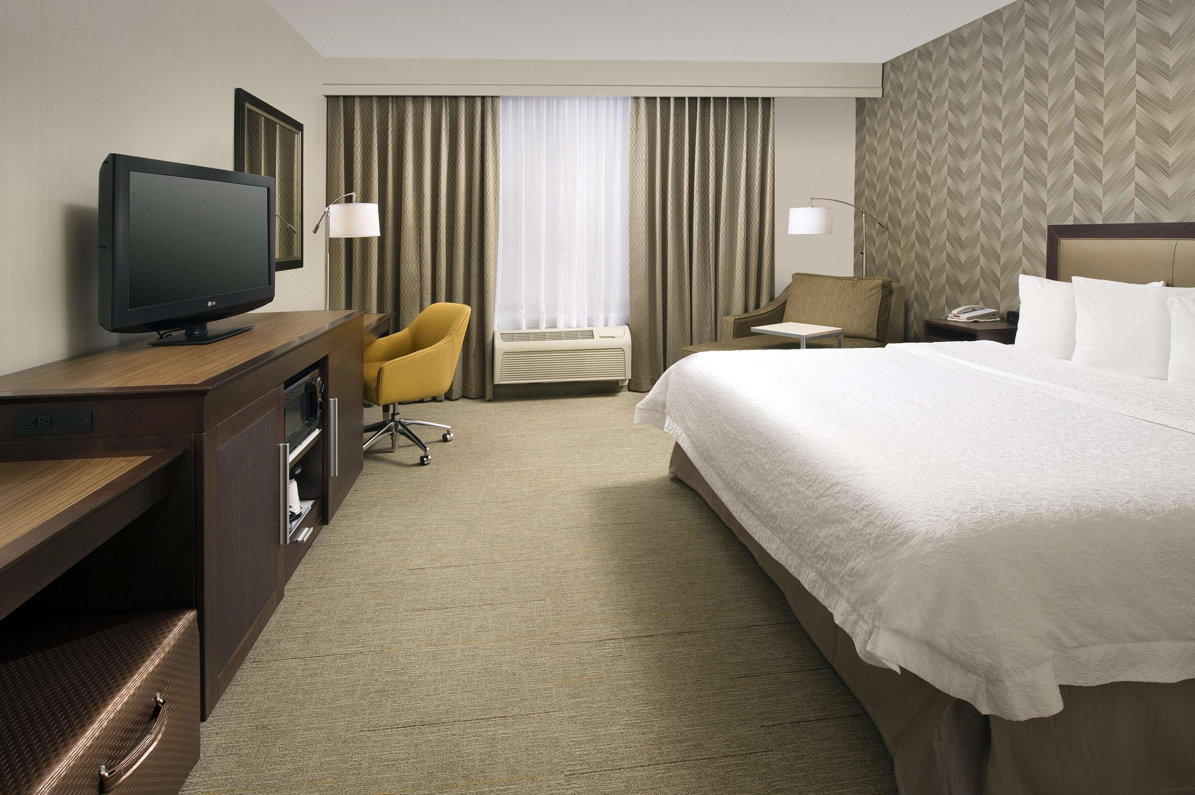 Hampton Inn Kansas City The Legends Εξωτερικό φωτογραφία