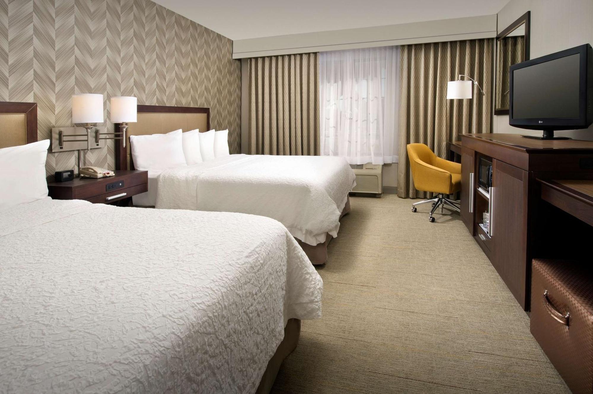 Hampton Inn Kansas City The Legends Εξωτερικό φωτογραφία